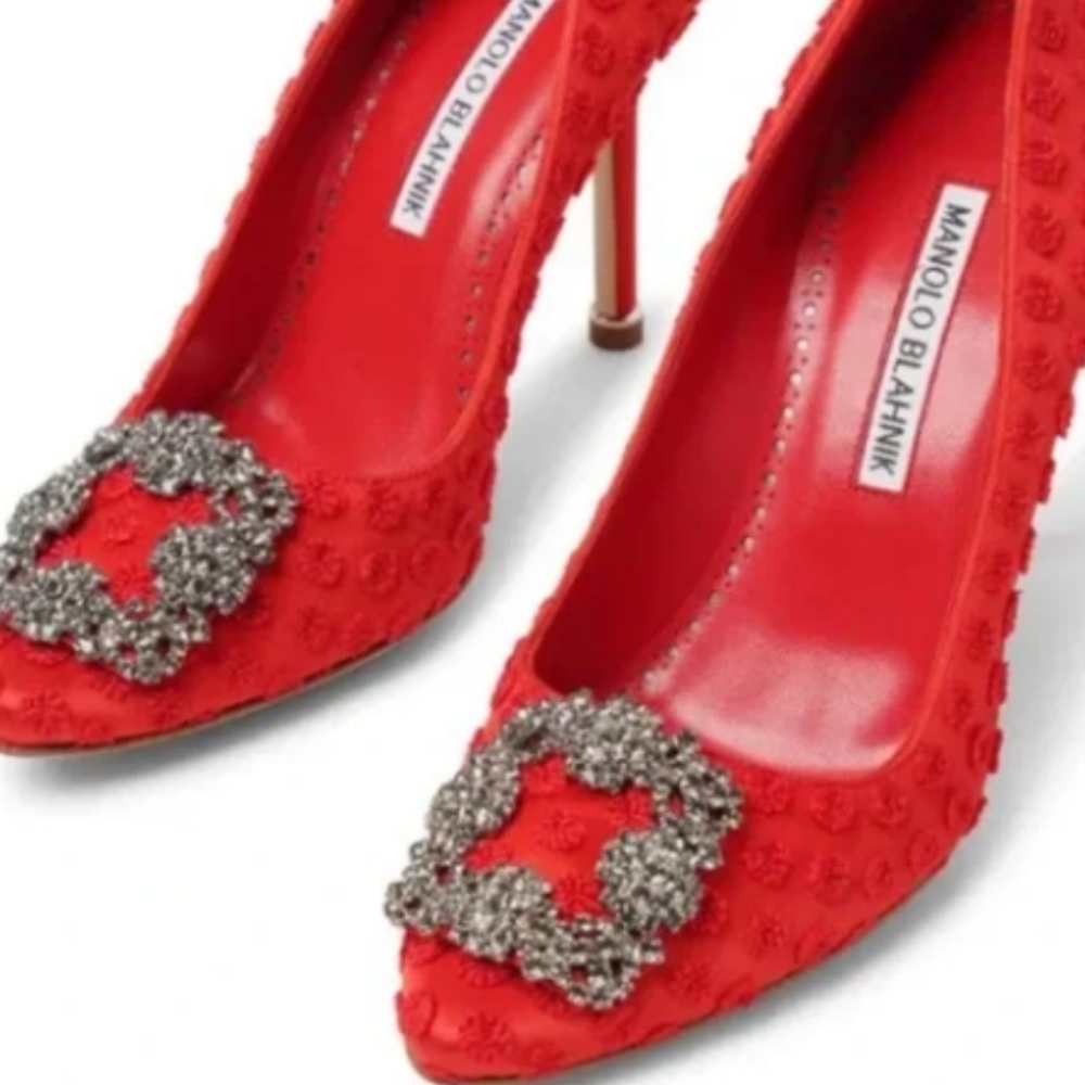 Manolo blahnik hangisi